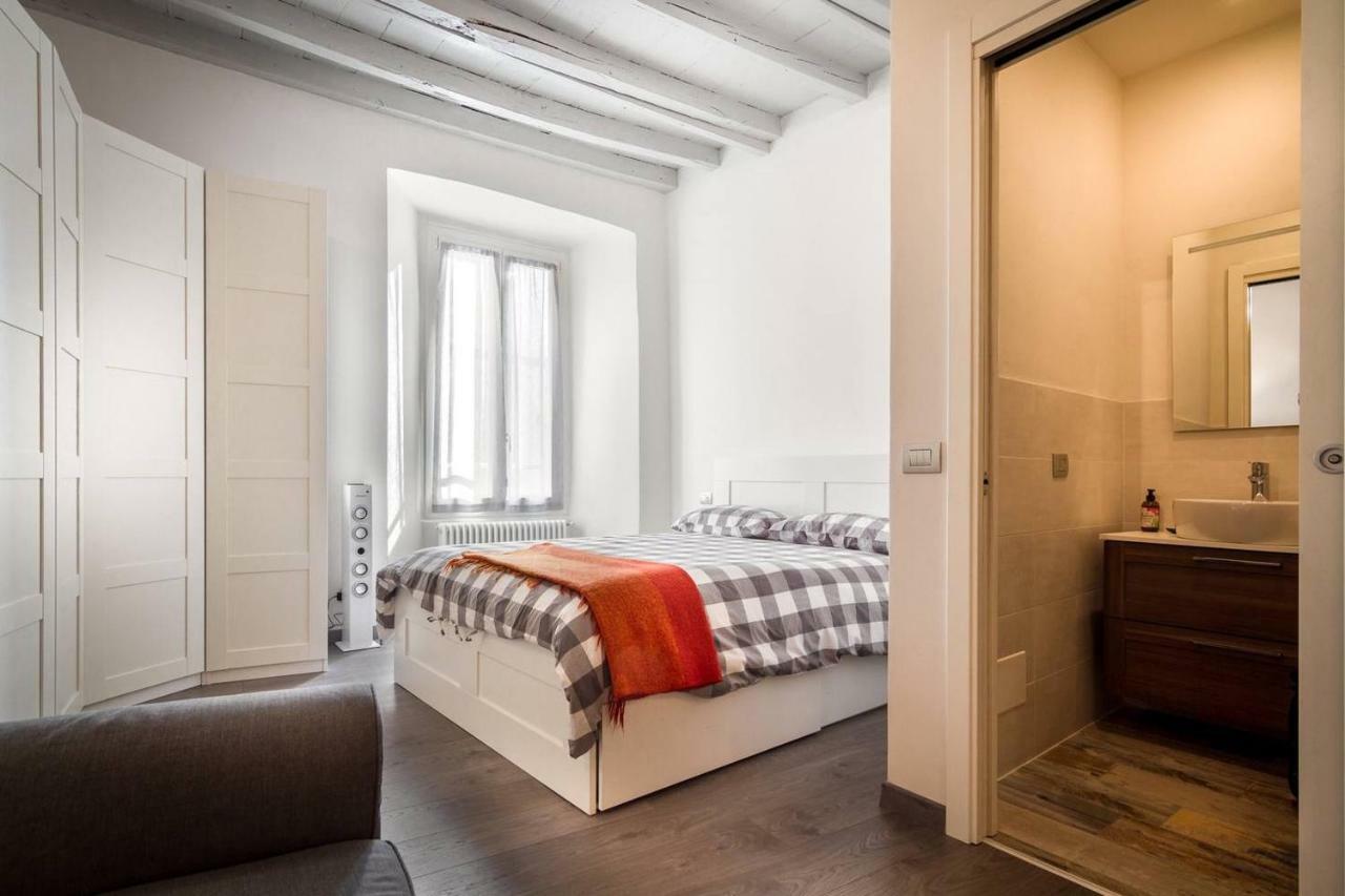 Joivy Chic Studio In Como Centre Appartement Buitenkant foto