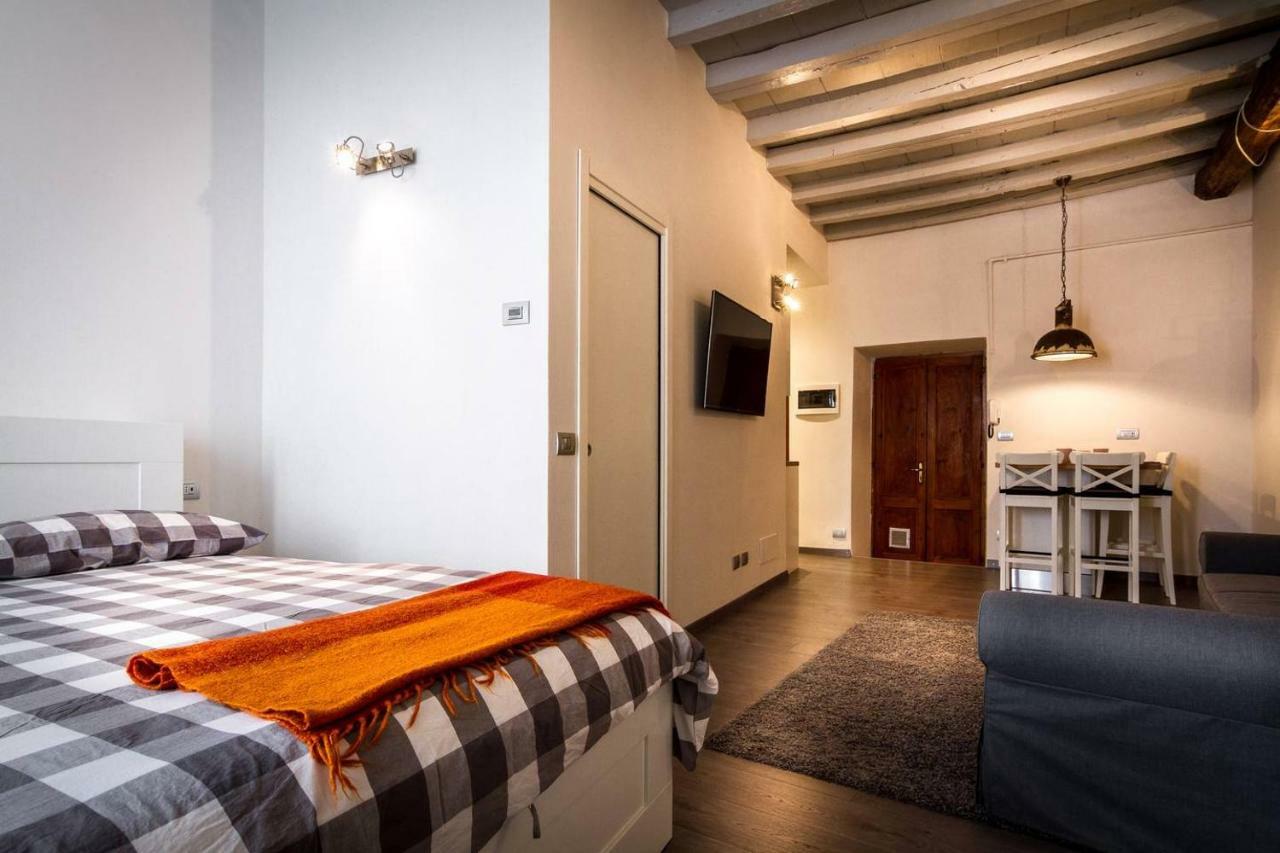 Joivy Chic Studio In Como Centre Appartement Buitenkant foto